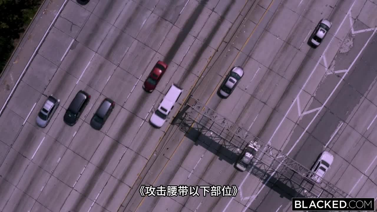 淫蕩少婦與拳擊選手的淫亂群交